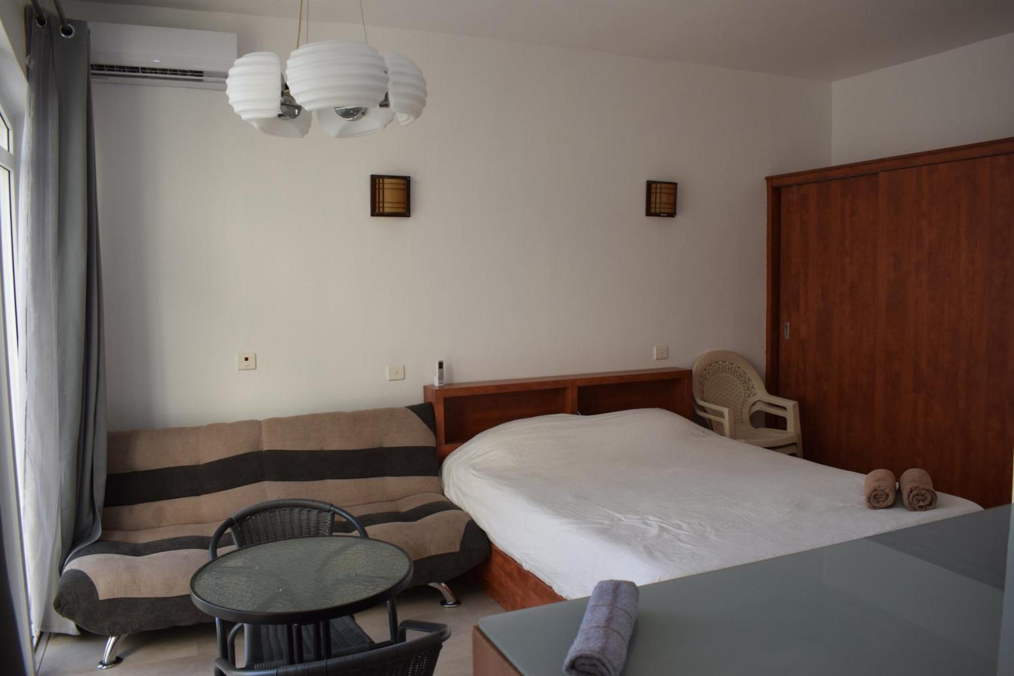 Ocean Drive Studio - Opposite The Beach غراند بايَ المظهر الخارجي الصورة
